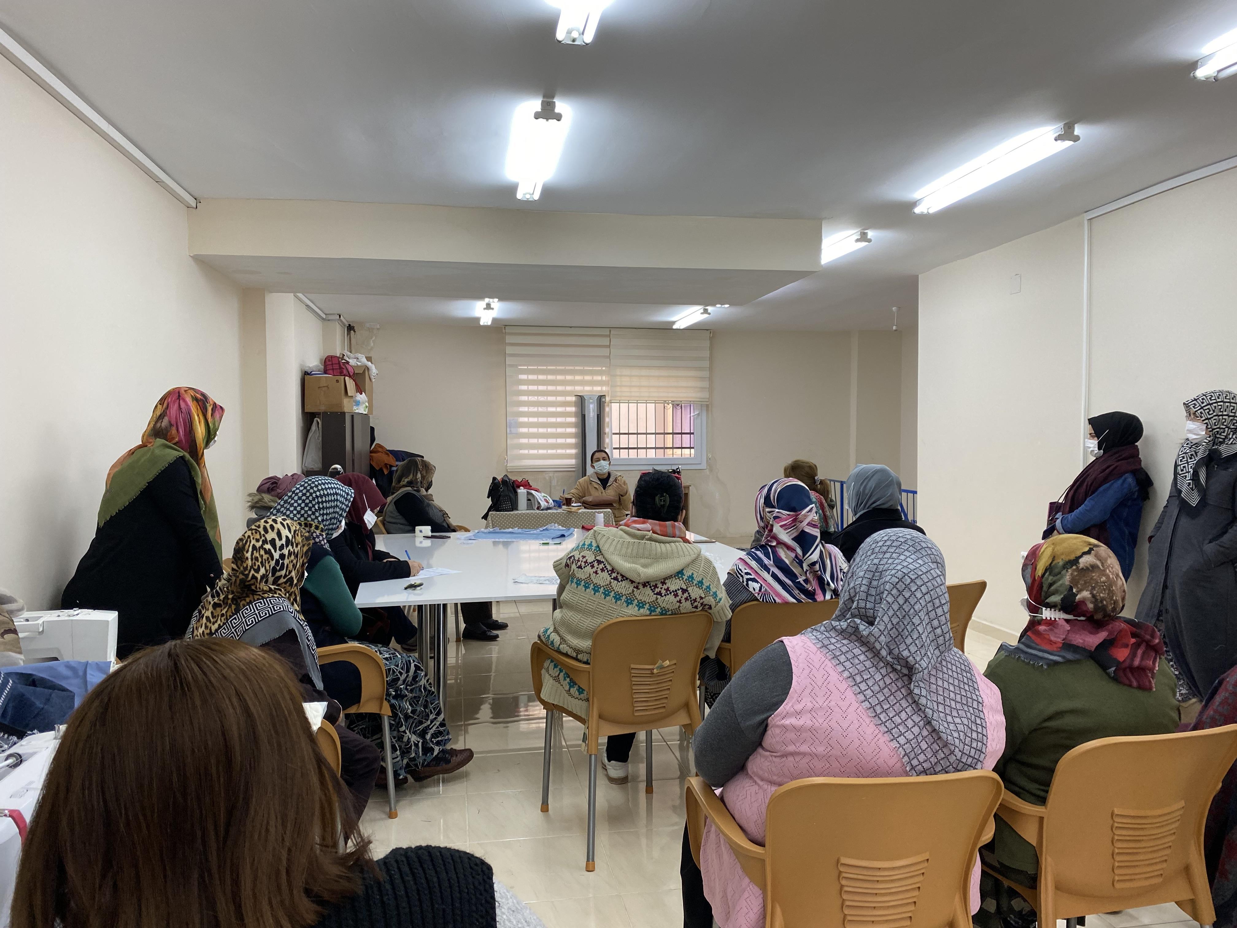 Payas ADEM kursiyerlerine yönelik “Mahremiyet Eğitimi” konulu seminer verildi.