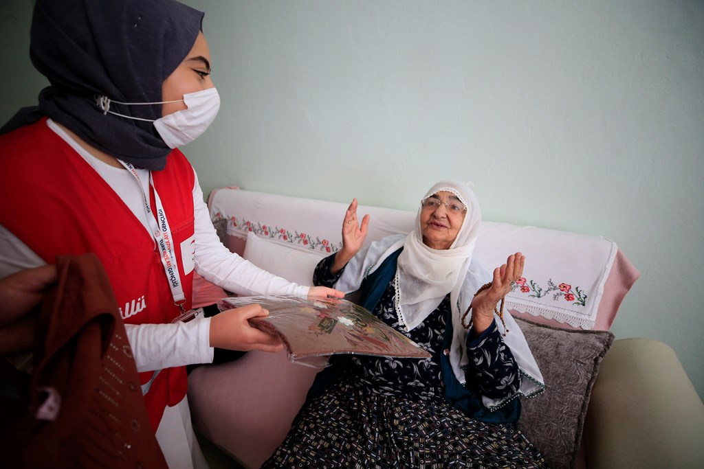 Aile ve Sosyal Hizmetler Bakanı Derya Yanık: “Bakıma İhtiyacı Olan Engelli Vatandaşlar ve Aileleri İçin Bu Ay Toplam 1 Milyar 256 Milyon Tl Evde Bakım Yardımı’nı Hesaplara Yatırdık"