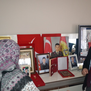 ŞEHİT AİLELERİ VE GAZİLERE ZİYARET  - fotoğraf 1