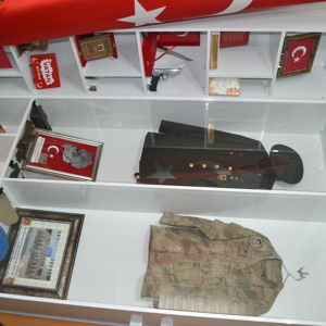 ŞEHİT AİLELERİ VE GAZİLERE ZİYARET  - fotoğraf 6