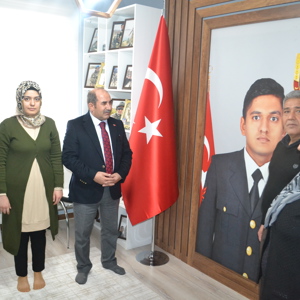 ŞEHİT AİLELERİ VE GAZİLERE ZİYARET  - fotoğraf 5