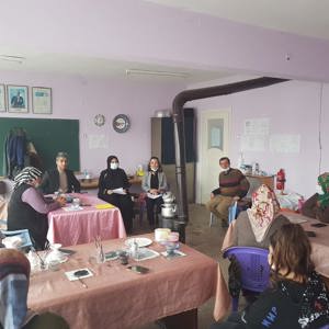 KADINA ŞİDDETE HAYIR FARKINDALIK EĞİTİMİ DÜZENLENDİ - fotoğraf 1