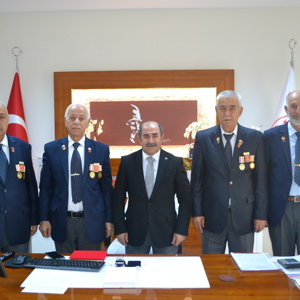 ŞEHİT AİLELERİMİZ VE GAZİLERİMİZ BAŞIMIZIN TACIDIR - fotoğraf 2