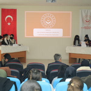 Çocuk Evleri Koordinasyon Merkezi ve Çocuk Evleri Sitesi Müdürlüklerinde ki çocuklarımızın katılımıyla İl Münazara Yarışması düzenlendi.  - fotoğraf 5