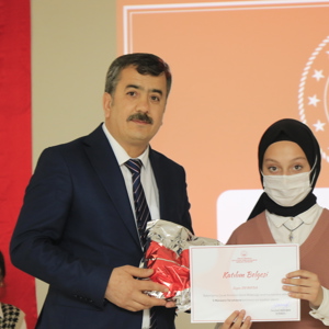 Çocuk Evleri Koordinasyon Merkezi ve Çocuk Evleri Sitesi Müdürlüklerinde ki çocuklarımızın katılımıyla İl Münazara Yarışması düzenlendi.  - fotoğraf 13