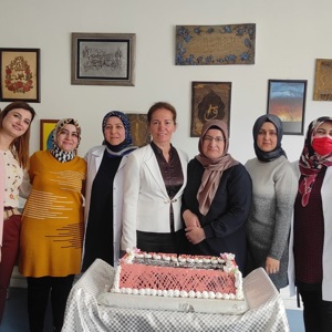  KADIN KONUKEVİMİZİN 8 MART DÜNYA KADINLAR GÜNÜ ETKİNLİĞİ - fotoğraf 2