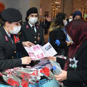 Alışveriş Merkezinde 8 Mart Dünya Kadınlar Günü Farkındalığı Oluşturuldu - fotoğraf 14