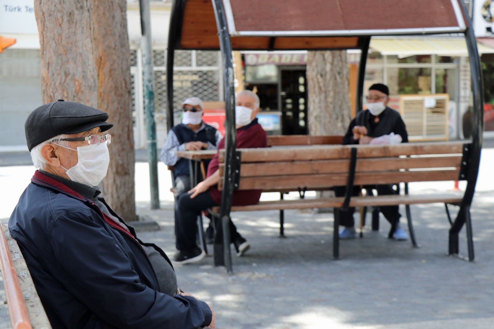 Bakanımız Derya Yanık: “Mart ayı yaşlı aylığı ve engelli aylıklarını hesaplara yatırdık”