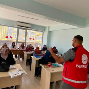 Karaköprü SHM’den Kadına Yönelik Şiddetle Mücadele Eğitimi - fotoğraf 3