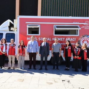 sosyal hizmetlere erişimi kolaylaştırmak ve vatandaşlarımıza hizmeti yerinde ulaştırmak amacıyla yola çıkan Mobil Sosyal Hizmet Aracımız, Erzincan’ın tüm ilçelerini ziyaret ederek saha çalışmalarını başarıyla tamamladı. - fotoğraf 1