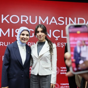Bakanımız Göktaş, devlet korumasındaki gençlerin kamu kurumlarına yerleştirilmesi töreninde konuştu - fotoğraf 9