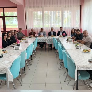 İl Müdürümüz Ahmet Kırtay, Engelsiz Yaşam Bakım Merkezinde Personelle Bir Araya Geldi - fotoğraf 2