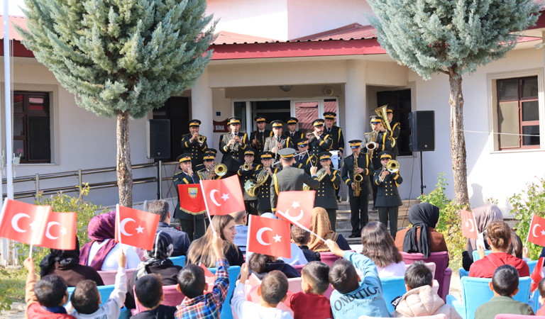 11 Ekim Dünya Kız Çocukları Günü’nde İyilik var Projesi ile Anlamlı Buluşma