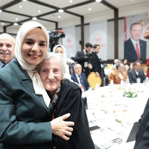 Ekim ayı yaşlı ve engelli aylıkları hesaplara yatırılmaya başlandı - fotoğraf 1