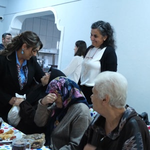 İKİ KUŞAK, TEK YÜREK: SEVGİ VE DAYANIŞMA SOFRASINDA BULUŞTULAR - fotoğraf 5