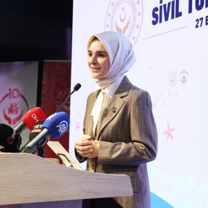 Aile ve Sosyal Hizmetler Bakanımız Göktaş, "Koruyucu Aile Hizmeti Sivil Toplum Buluşması"nda konuştu - fotoğraf 3