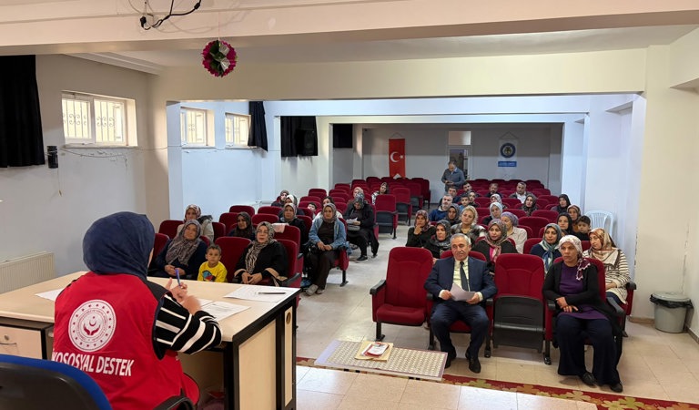 Öğrenci Velilerine Yönelik Bağımlılıkla Mücadele Eğitimi Gerçekleştirdik