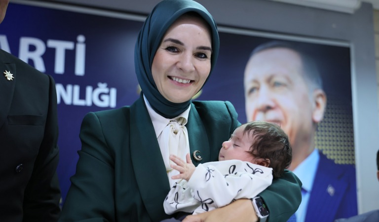 Ekim ayı doğum yardımı ödemeleri hesaplara yatırıldı