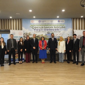  Balıkesir’de “Çocukların İzinde Yeşil Gelecek” İklim Buluşması Tamamlandı - fotoğraf 3